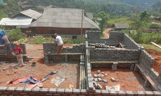 Chỉ riêng trong giai đoạn 1, tổng kinh phí tiếp nhận từ các đơn vị, cá nhân hỗ trợ để xây dựng nhà ở trên địa bàn Hà Giang đã lên tới gần 286,2 tỉ đồng. Ảnh: Phong Quang.