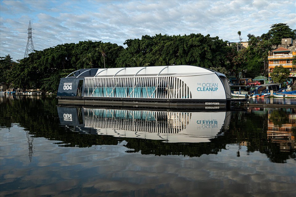 Hợp tác giữa Coca-Cola và The Ocean Cleanup sẽ đẩy nhanh tiến độ triển khai hệ thống Interceptor làm sạch 15 con sông trên toàn cầu. Hợp tác giữa Coca-Cola và The Ocean Cleanup sẽ đẩy nhanh tiến độ triển khai hệ thống Interceptor làm sạch 15 con sông trên toàn cầu.