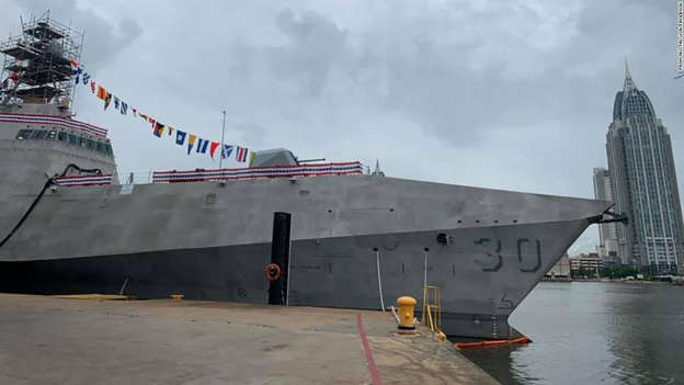 Chiếc tàu chiến USS Canberra của Hải quân Mỹ tại thành phố Mobile, tiểu bang Alabama hôm 5.6. Ảnh: The United States Navy