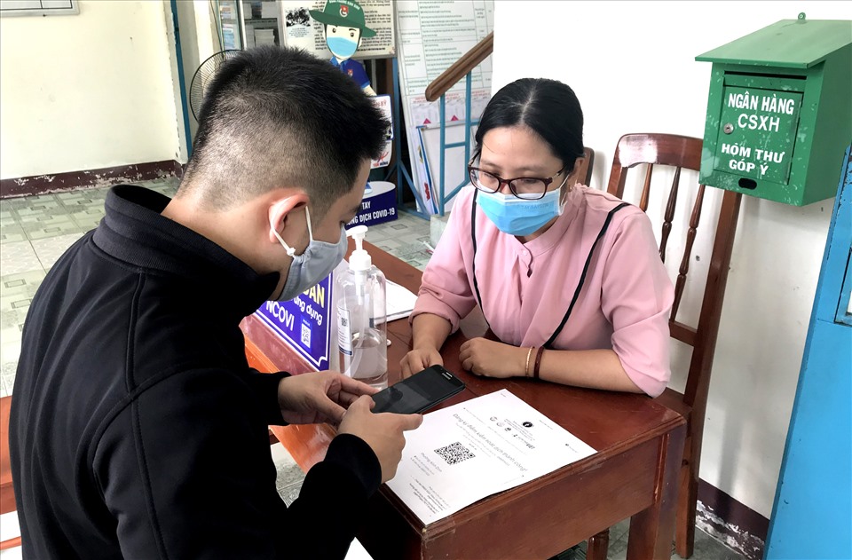 Ninh Thuận yêu cầu 100% đơn vị lập và sử dụng mã QR. Ảnh: Tuấn Kiệt.