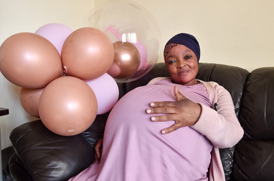 Bà mẹ Nam Phi sinh 10 hiếm có, lập kỷ lục thế giới mới