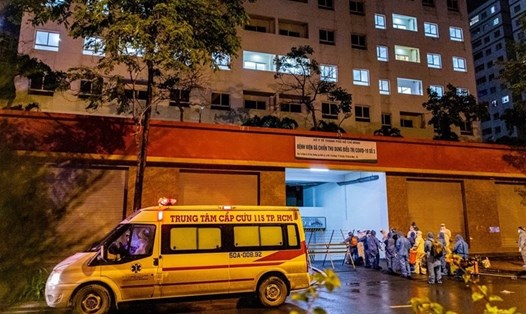 Bệnh viện Dã chiến thu dung Điều trị COVID-19 số 3 tại một tòa nhà trong khu tái định cư Thủ Thiêm (Thành phố Thủ Đức).   Ảnh: Anh Tú