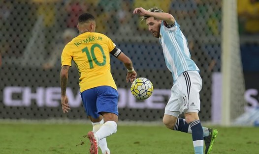 Neymar và Messi sẽ đối đầu tại chung kết Copa America 2021. Ảnh AFP