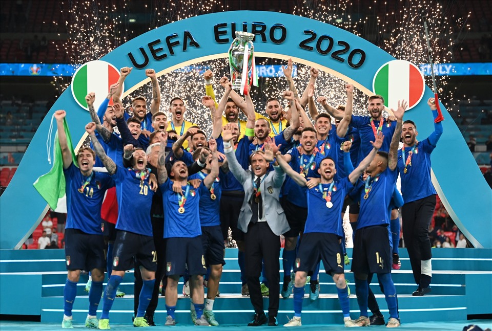 Tuyển Italia vô địch EURO 2020 rất xứng đáng với chuỗi trận bất bại liên tiếp kéo dài lên đến con số 34. Ảnh: EURO 2020.