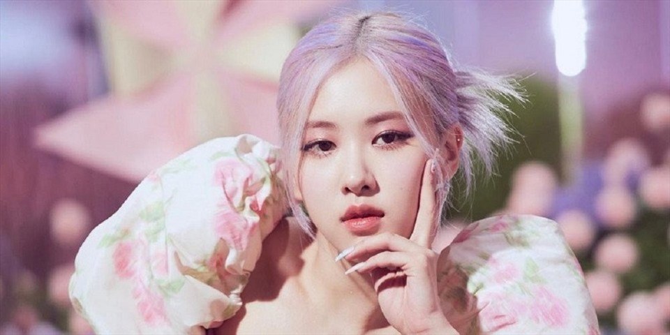 Rosé (BlackPink) có MV đầu tiên đạt 200 triệu lượt xem. Ảnh: Poster. Rosé (BlackPink) có MV đầu tiên đạt 200 triệu lượt xem. Ảnh: Poster.