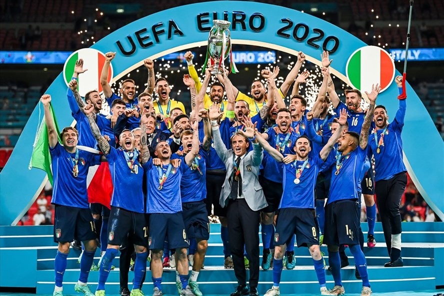 Italia có thể khép lại năm 2021 vô cùng thành công nếu vô địch Nations League sau khi đã đăng quang tại EURO 2020. Ảnh: EURO 2020.