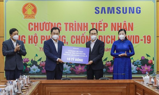 Samsung ủng hộ công tác phòng, chống dịch COVID-19. Ảnh: Samsung Việt Nam.