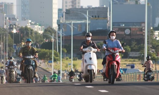 Thông xe cầu vượt đường 2 Tháng 9 ở Đà Nẵng. Ảnh: Thùy Trang