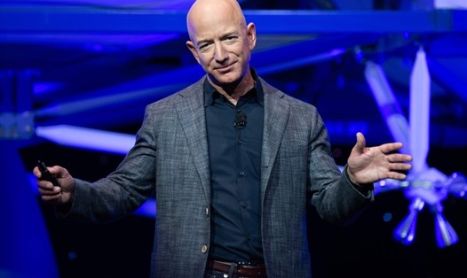 Tỉ phú Jeff Bezos. Ảnh: AFP