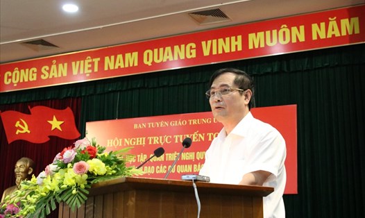 Phó Trưởng Ban Tuyên giáo Trung ương Phan Xuân Thủy phát biểu tại hội nghị. Ảnh: Nguyễn Hoàng