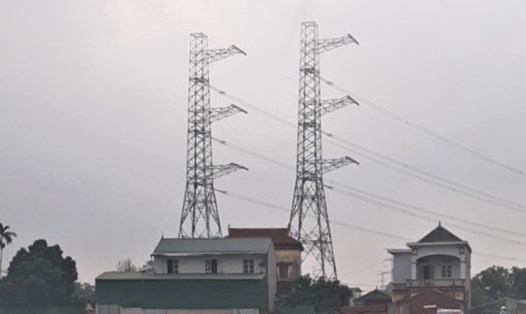 Đường dây 500kV Tây Hà Nội – Thường Tín trên địa bàn Thường Tín. Nguồn: EVNNPT