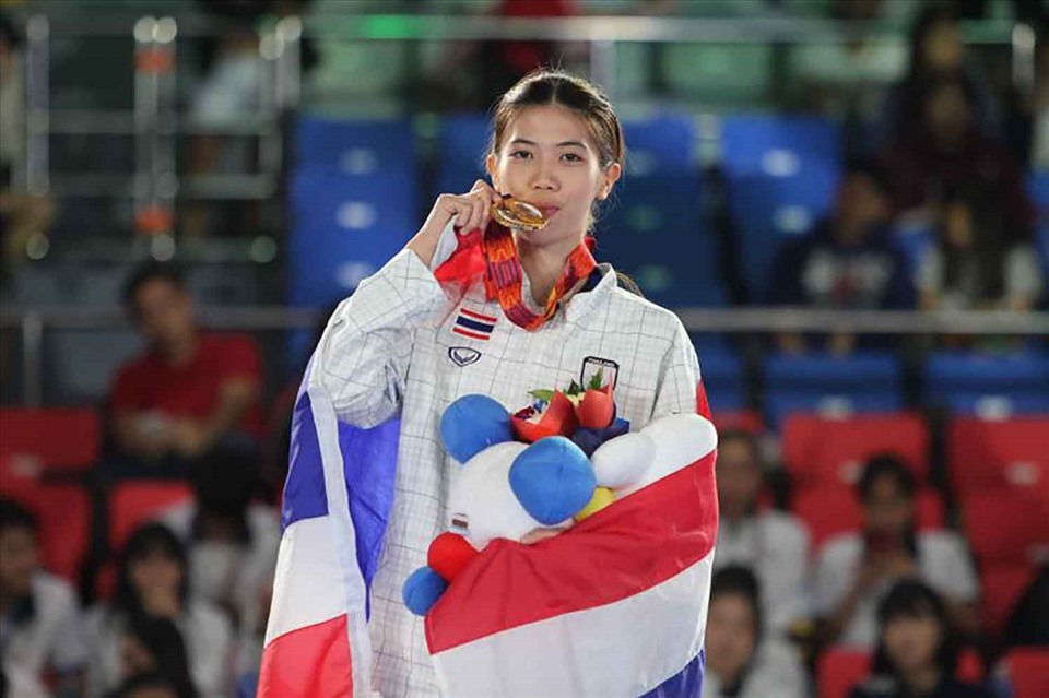 Võ sĩ taekwondo Panipak được kỳ vọng sẽ mang về tấm Huy chương vàng Olympic Tokyo 2020 cho Thái Lan. Ảnh: Bangkok Post.