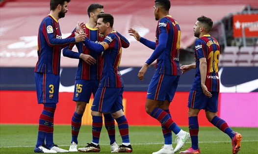 Ký hợp đồng mới với Lionel Messi sẽ mở ra cho Barcelona một loạt nhiệm vụ cần giải quyết. Ảnh: FC Barcelona