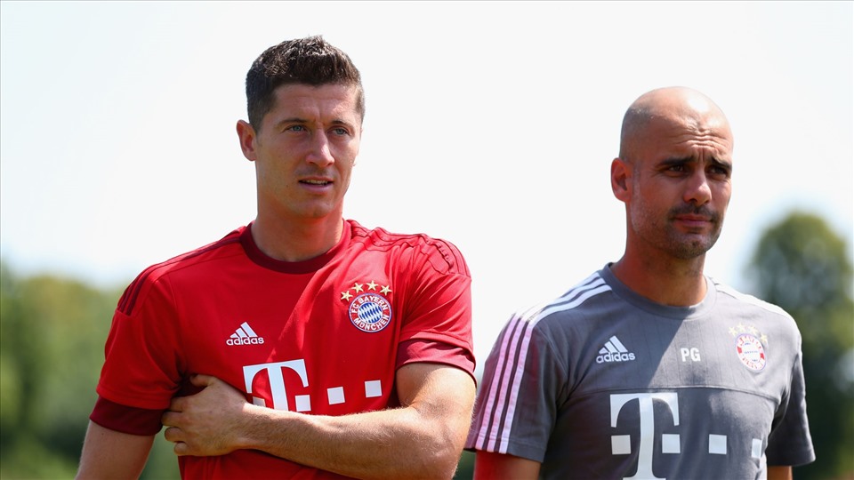 Lewandowski sẽ tái ngộ với Pep ở Man City? Ảnh: Bundesliga.