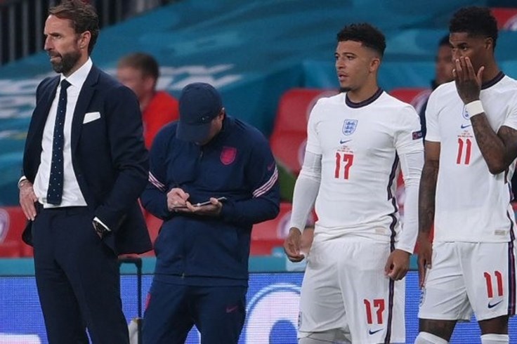 Cảnh sát bắt 4 kẻ phân biệt chủng tộc với cầu thủ Anh sau EURO 2020