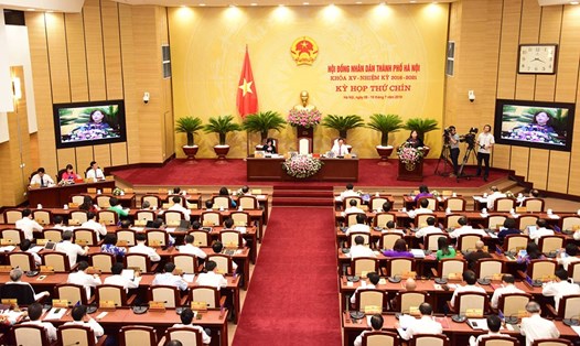 Toàn cảnh một phiên họp của Hội đồng nhân dân thành phố Hà Nội. Ảnh: VGP