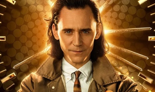 Tài tử Tom Hiddleston đảm nhận vai nam chính trong phim truyền hình "Loki". Ảnh: Xinhua