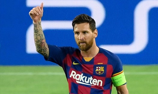 Messi sẽ vẫn nhận nhiều đã ngộ lớn từ Barcelona sau khi gia hạn hợp đồng. Ảnh: AFP.