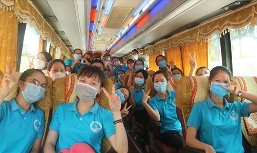Hơn 100 cán bộ, sinh viên Trường đại học Y dược Hải Phòng lên đường hỗ trợ tỉnh Bình Dương chống dịch. Ảnh CTV