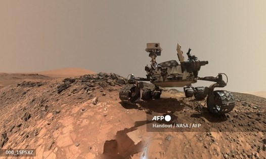 Hình ảnh xe thám hiểm Curiosity trên sao Hỏa. Ảnh: AFP