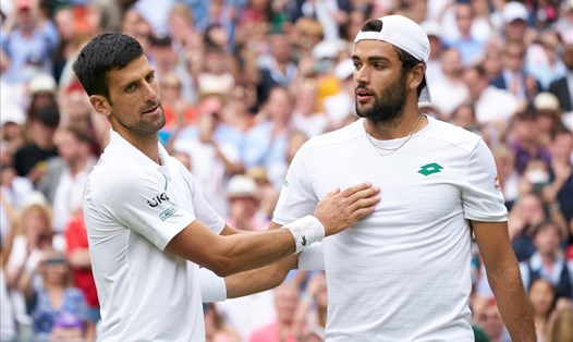Thêm Matteo Berrettini (phải) không tham dự Olympic Tokyo 2020, con đường chinh phục Huy chương Vàng của Novak Djokovic rộng mở hơn. Ảnh: Wimbledon