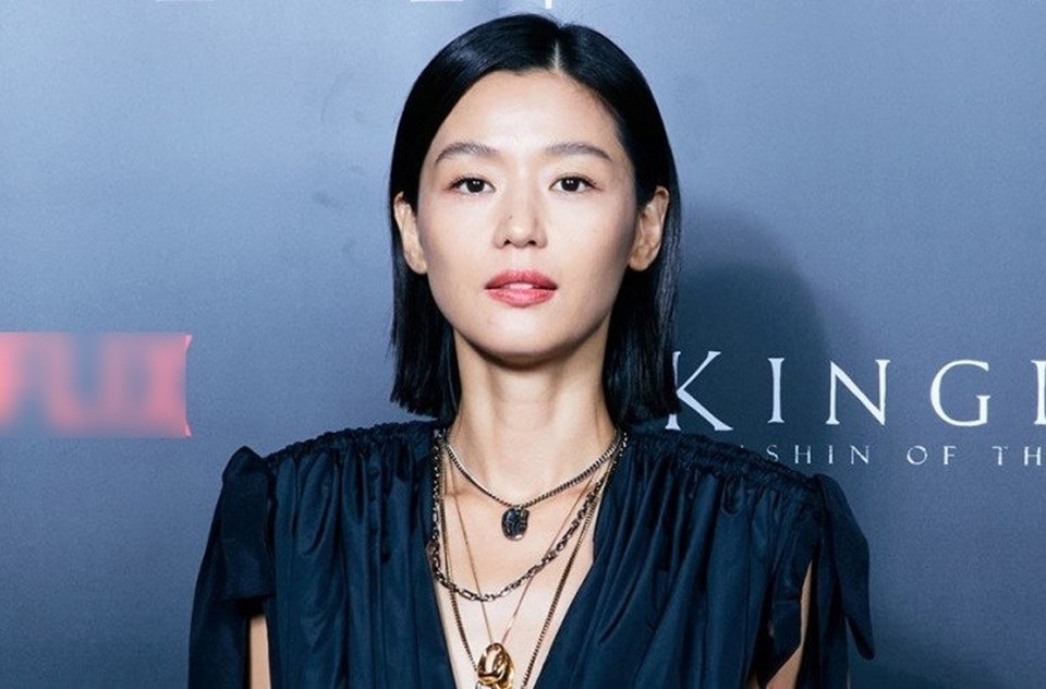Jun Ji Hyun xuất hiện trong buổi họp báo ra mắt phim mới. Ảnh: AFP. Jun Ji Hyun xuất hiện trong buổi họp báo ra mắt phim mới. Ảnh: AFP.
