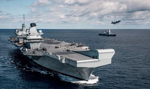Tàu sân bay HMS Queen Elizabeth. Ảnh: Hải quân Hoàng gia Anh