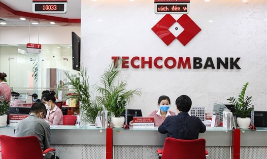 Cũng theo công bố của Techcombank, tổng thu nhập hoạt động (TOI) tăng 52,1% so với cùng kỳ, đạt 18,1 nghìn tỉ đồng. Ảnh: Techcombank
