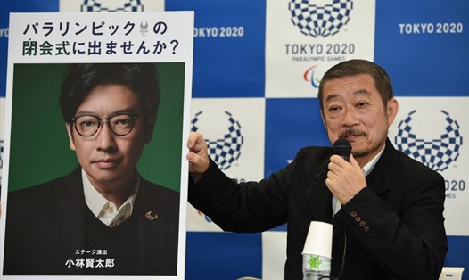 Kentaro Kobayashi (ảnh trên áp phích) được giới thiệu là đạo diễn lễ khai mạc cho Olympic Tokyo. Ảnh: Conpetti