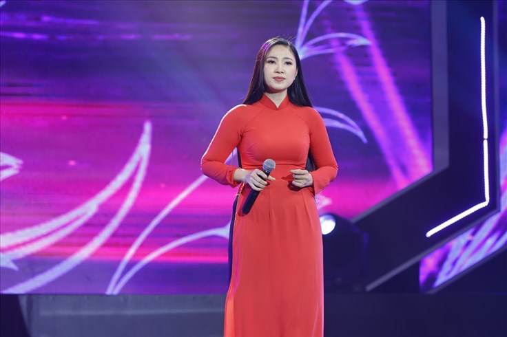 Ca sĩ thần tượng: Á hậu Kiều Loan, Khánh Phương bất ngờ xuất hiện