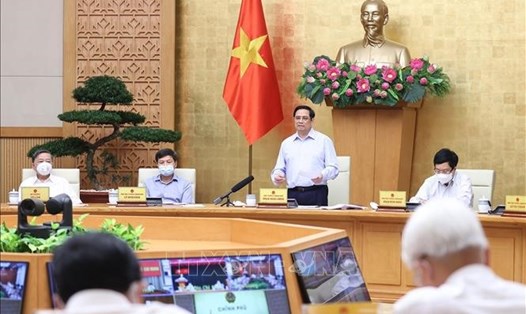 Thủ tướng Phạm Minh Chính chủ trì họp trực tuyến. Ảnh: Dương Giang/TTXVN
