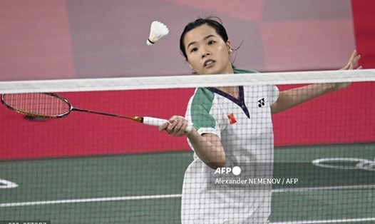 Tay vợt Nguyễn Thuỳ Linh giành chiến thắng trong ngày ra quân tại nội dung cầu lông đơn nữ Olympic Tokyo 2020. Ảnh: AFP