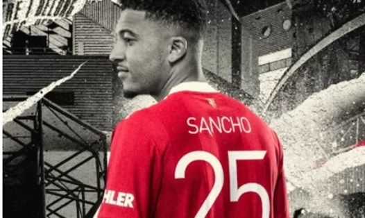 Jadon Sancho sẽ mang áo số 25 lạ lẫm tại Man United. Ảnh: Man United.