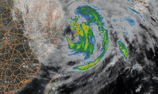 Theo tin bão mới nhất, bão In-fa dự kiến đổ bộ tỉnh Chiết Giang, Trung Quốc chiều tối ngày 25.7. Ảnh: Weather