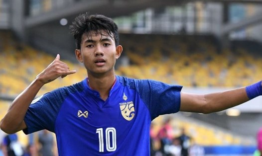 Suphanat Mueanta được kỳ vọng sẽ gánh vác U23 Thái Lan. Ảnh: Fox Sport Asia