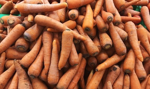 Cà rốt là một trong những thực phẩm tốt cho bệnh đục thủy tinh thể. Ảnh: Thanh Ngọc
