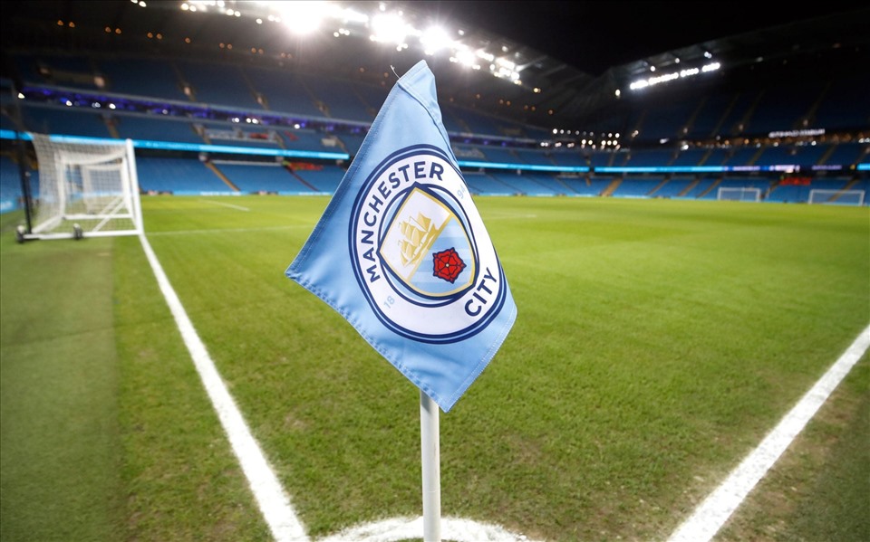 Man City chưa thể thoát được rắc rối về tài chính. Ảnh: AFP
