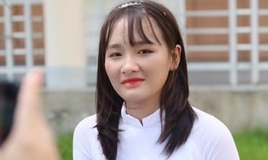 Nữ sinh Hà Tĩnh là thủ khoa duy nhất toàn quốc giành 3 điểm 10. Ảnh: NVCC