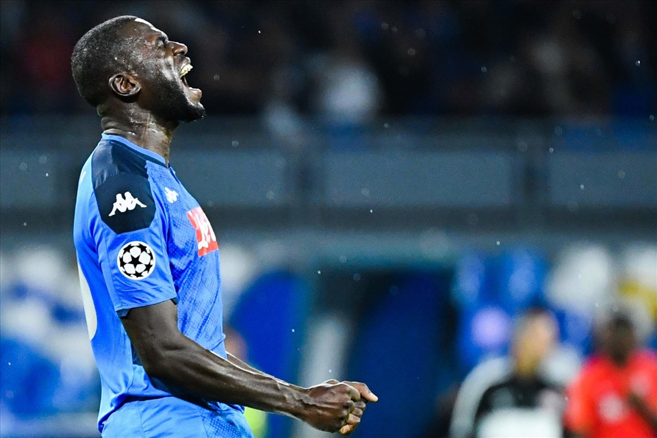"Tậu" được thêm Kalidou Koulibaly, Paris Saint Germain sẽ giống như pháo đài bất khả xâm phạm. Ảnh: UEFA