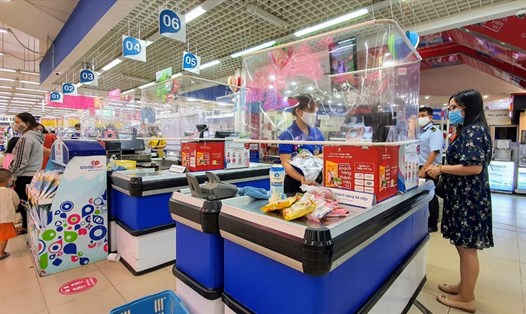 Người dân TP.Phan Rang - Tháp Chàm sẽ được phát phiếu đi siêu thị. Ảnh: Huỳnh Hải.