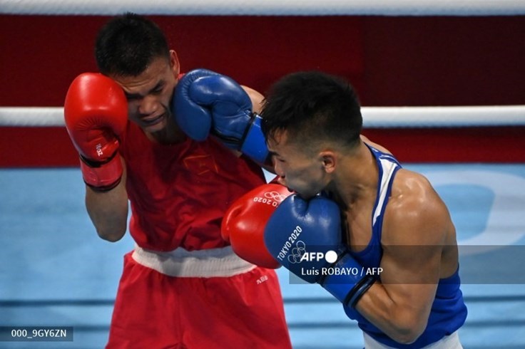 Võ sĩ boxing Nguyễn Văn Đương chia tay Olympic bằng trận thua toàn diện