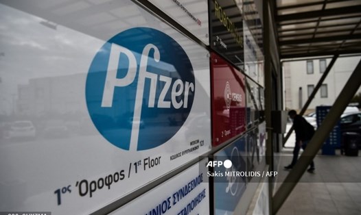 Pfizer bán được 7,8 tỉ USD vaccine COVID-19 trong quý II năm 2021. Ảnh: AFP