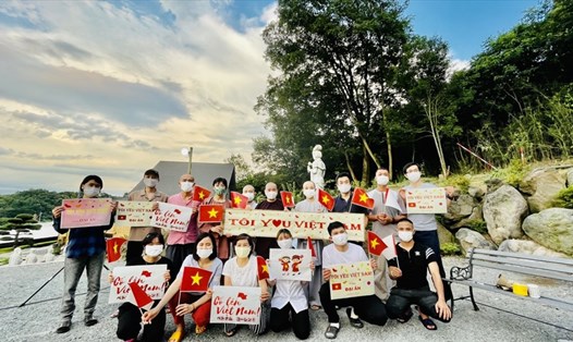 Hội những người Việt Nam tại Nhật Bản gửi lời yêu thương đến đoàn thể thao Việt Nam. Ảnh: TTVN