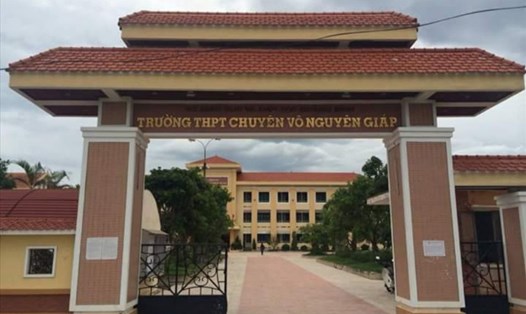 Trường THPT Chuyên Võ Nguyên Giáp - ngôi trường có chất lượng đào tạo cao nhất tại tỉnh Quảng Bình. Ảnh: Lê Phi Long
