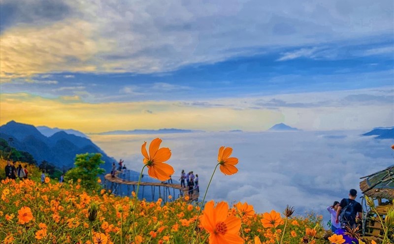 Vẻ đẹp sớm mai của Hang Kia. Ảnh: Phương Minh Chiến