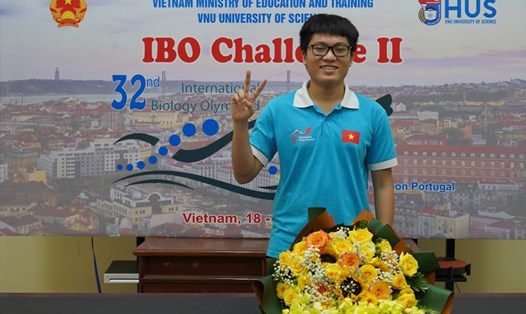 Đăng Lê Minh Khang đoạt Huy chương Vàng tại Olympic Sinh học Quốc tế năm 2021. Ảnh: CT