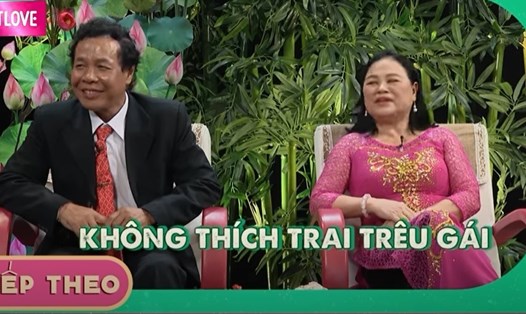 Hôn nhân vợ chồng ông Huỳnh khiến MC Quyền Linh xúc động. Ảnh: MCV.