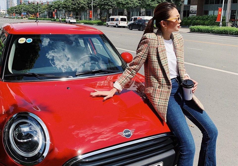 Xế hộp của Thanh Hằng. Ảnh: NSCC.