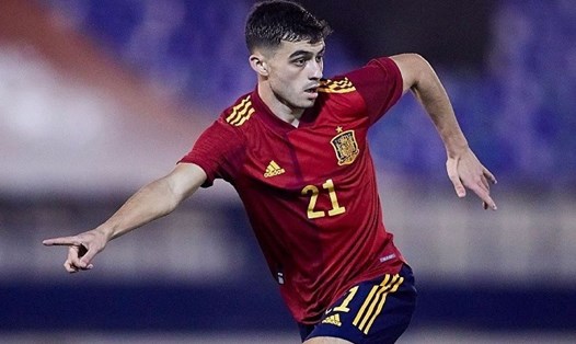 Pedri là tiền vệ trụ cột của tuyển Tây Ban Nha tại EURO 2020. Ảnh: AFP.