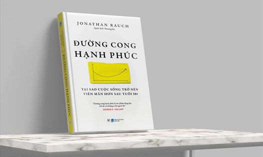 "Đường cong hạnh phúc" của tác giả Jonathan Rauch chính thức ra mắt độc giả Việt Nam. Ảnh: Tân Việt